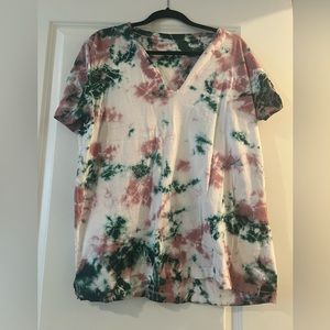 VS PINK tye dye shirt